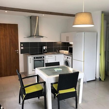 Appartement T2 Lumineux, Tres Bien Equipe, Proche Centre-Ville Salies-de-Bearn Luaran gambar